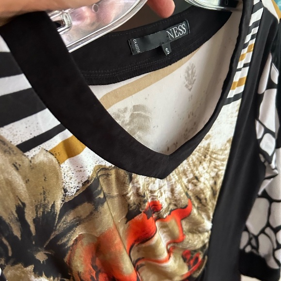 Ness Multicolor Abstract Floral Women's Top Smal - Picture 11 of 15